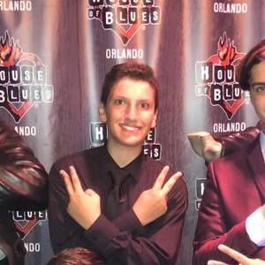 Meet your Posher, Gustavo